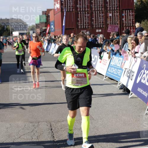 03.10.2025 - Köhlbrandbrückenlauf Jannik Wohlers http://msf.ph/oto/9097686 03.10.2025 13:22:34 Ziel 4481, 4482, 4508, 5122, 5125, 5167, 5213, 5214, 5272, 5675, 5839, 5928, 5933, 5982, 6188, 6300, 6413, 6733 meine-sportfotos.de