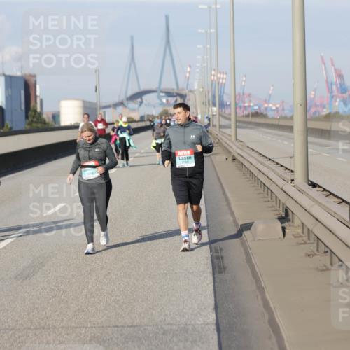 03.10.2025 - Köhlbrandbrückenlauf Jannik Wohlers http://msf.ph/oto/9097711 03.10.2025 10:18:38 Position 3 2182 meine-sportfotos.de