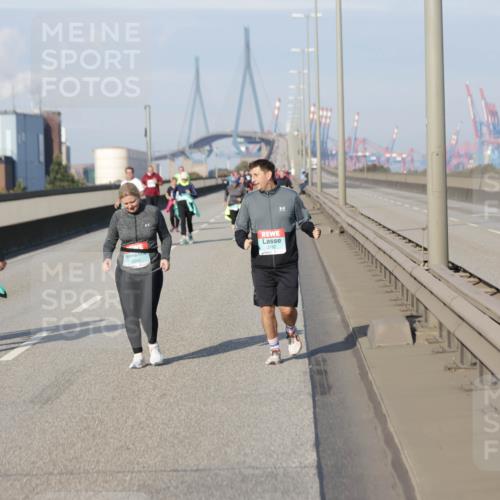 03.10.2025 - Köhlbrandbrückenlauf Jannik Wohlers http://msf.ph/oto/9097721 03.10.2025 10:18:38 Position 3  meine-sportfotos.de