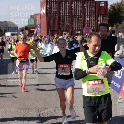03.10.2025 - Köhlbrandbrückenlauf Jannik Wohlers http://msf.ph/oto/9097733 03.10.2025 13:22:35 Ziel 4481, 4482, 4508, 5122, 5125, 5167, 5213, 5214, 5272, 5675, 5839, 5928, 5933, 5982, 6261, 6300, 6413, 6733 meine-sportfotos.de