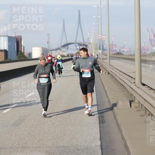 03.10.2025 - Köhlbrandbrückenlauf Jannik Wohlers http://msf.ph/oto/9097737 03.10.2025 10:18:38 Position 3 2182 meine-sportfotos.de