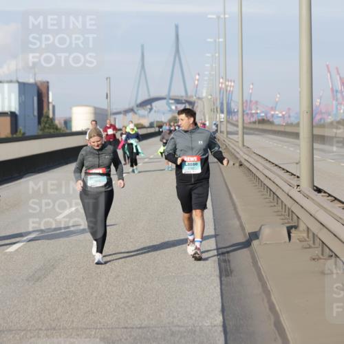 03.10.2025 - Köhlbrandbrückenlauf Jannik Wohlers http://msf.ph/oto/9097744 03.10.2025 10:18:38 Position 3 2182 meine-sportfotos.de