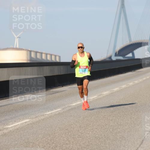 03.10.2025 - Köhlbrandbrückenlauf Lena Gebhardt http://msf.ph/oto/9097756 03.10.2025 09:34:02 Position 2 3807 meine-sportfotos.de