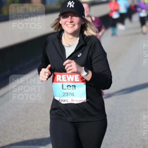 03.10.2025 - Köhlbrandbrückenlauf Jannik Wohlers http://msf.ph/oto/9097786 03.10.2025 10:16:30 Position 3 2378 meine-sportfotos.de