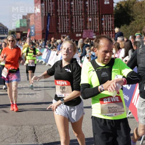 03.10.2025 - Köhlbrandbrückenlauf Jannik Wohlers http://msf.ph/oto/9097806 03.10.2025 13:22:35 Ziel 4481, 4482, 4508, 5122, 5125, 5167, 5213, 5214, 5272, 5675, 5839, 5928, 5933, 5982, 6261, 6300, 6413, 6733 meine-sportfotos.de
