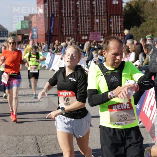 03.10.2025 - Köhlbrandbrückenlauf Jannik Wohlers http://msf.ph/oto/9097815 03.10.2025 13:22:36 Ziel 4481, 4482, 4508, 5122, 5125, 5167, 5213, 5214, 5675, 5839, 5928, 5933, 5982, 6261, 6300, 6413, 6733 meine-sportfotos.de