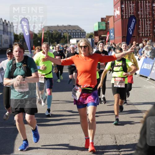 03.10.2025 - Köhlbrandbrückenlauf Jannik Wohlers http://msf.ph/oto/9097849 03.10.2025 13:22:37 Ziel 4481, 4482, 4508, 5122, 5125, 5167, 5213, 5214, 5675, 5839, 5928, 5933, 5982, 6107, 6261, 6300, 6413, 6733 meine-sportfotos.de