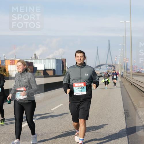 03.10.2025 - Köhlbrandbrückenlauf Jannik Wohlers http://msf.ph/oto/9097857 03.10.2025 10:18:42 Position 3 2182 meine-sportfotos.de