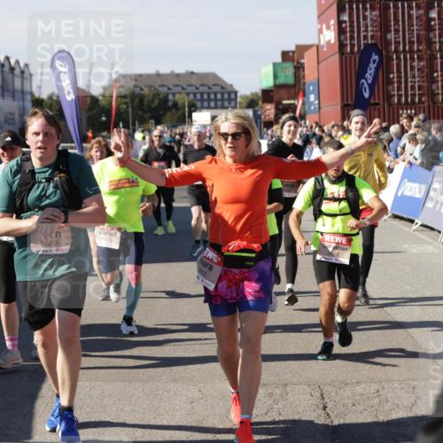 03.10.2025 - Köhlbrandbrückenlauf Jannik Wohlers http://msf.ph/oto/9097865 03.10.2025 13:22:37 Ziel 4481, 4482, 4508, 5122, 5125, 5167, 5213, 5214, 5675, 5839, 5928, 5933, 5982, 6107, 6261, 6300, 6413, 6733 meine-sportfotos.de