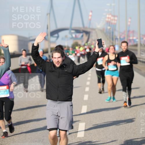 03.10.2025 - Köhlbrandbrückenlauf Jannik Wohlers http://msf.ph/oto/9097891 03.10.2025 10:16:39 Position 3 1128 meine-sportfotos.de