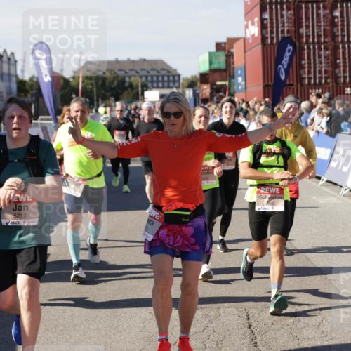 03.10.2025 - Köhlbrandbrückenlauf Jannik Wohlers http://msf.ph/oto/9097898 03.10.2025 13:22:37 Ziel 4481, 4482, 4508, 5122, 5125, 5167, 5213, 5214, 5675, 5839, 5928, 5933, 5982, 6107, 6261, 6300, 6413, 6733 meine-sportfotos.de