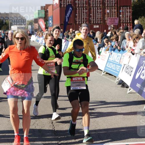 03.10.2025 - Köhlbrandbrückenlauf Jannik Wohlers http://msf.ph/oto/9097933 03.10.2025 13:22:38 Ziel 4481, 4482, 4508, 5122, 5125, 5167, 5213, 5214, 5675, 5839, 5928, 5933, 5982, 6107, 6261, 6300, 6413, 6733 meine-sportfotos.de