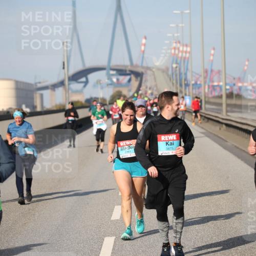 03.10.2025 - Köhlbrandbrückenlauf Jannik Wohlers http://msf.ph/oto/9097950 03.10.2025 10:16:42 Position 3 2261, 3475, 2434 meine-sportfotos.de