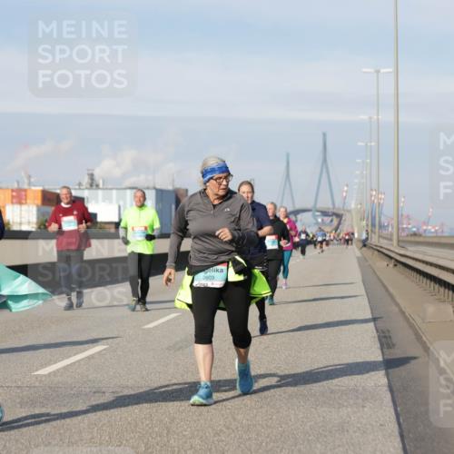 03.10.2025 - Köhlbrandbrückenlauf Jannik Wohlers http://msf.ph/oto/9097951 03.10.2025 10:18:56 Position 3 2488, 2603 meine-sportfotos.de