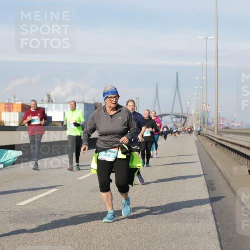 03.10.2025 - Köhlbrandbrückenlauf Jannik Wohlers http://msf.ph/oto/9097961 03.10.2025 10:18:56 Position 3 2603 meine-sportfotos.de