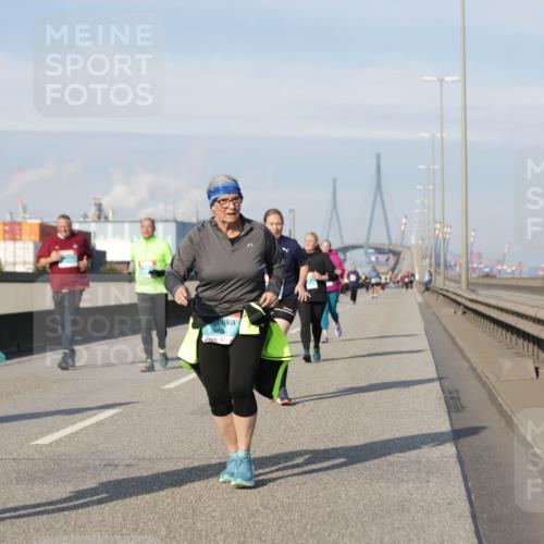 03.10.2025 - Köhlbrandbrückenlauf Jannik Wohlers http://msf.ph/oto/9097968 03.10.2025 10:18:56 Position 3 2488, 2603 meine-sportfotos.de