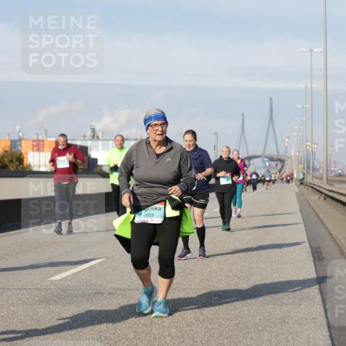 03.10.2025 - Köhlbrandbrückenlauf Jannik Wohlers http://msf.ph/oto/9097996 03.10.2025 10:18:57 Position 3 2488, 2603 meine-sportfotos.de