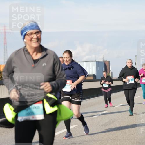 03.10.2025 - Köhlbrandbrückenlauf Jannik Wohlers http://msf.ph/oto/9098018 03.10.2025 10:18:58 Position 3  meine-sportfotos.de