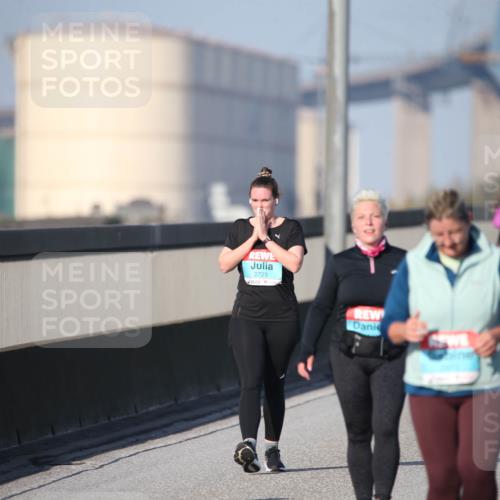03.10.2025 - Köhlbrandbrückenlauf Jannik Wohlers http://msf.ph/oto/9098057 03.10.2025 10:19:37 Position 3 2723 meine-sportfotos.de