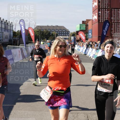 03.10.2025 - Köhlbrandbrückenlauf Jannik Wohlers http://msf.ph/oto/9098065 03.10.2025 13:22:39 Ziel 4481, 4482, 4508, 5122, 5125, 5167, 5213, 5214, 5675, 5839, 5928, 5933, 5982, 6107, 6261, 6300, 6413, 6733 meine-sportfotos.de