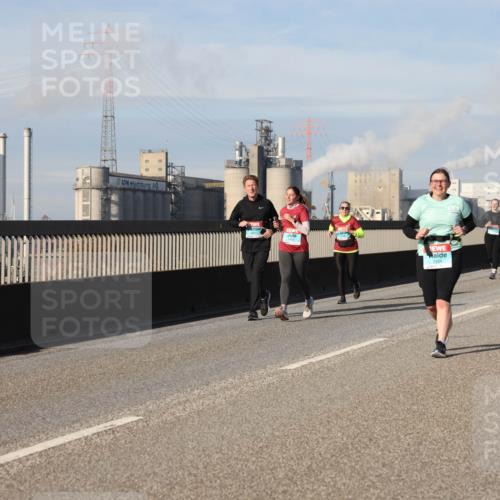 03.10.2025 - Köhlbrandbrückenlauf Lena Gebhardt http://msf.ph/oto/9098083 03.10.2025 10:10:22 Position 2  meine-sportfotos.de