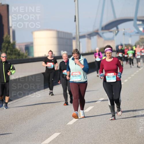03.10.2025 - Köhlbrandbrückenlauf Jannik Wohlers http://msf.ph/oto/9098130 03.10.2025 10:19:41 Position 3 2515, 11 meine-sportfotos.de