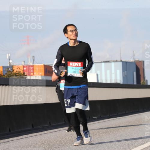 03.10.2025 - Köhlbrandbrückenlauf Jannik Wohlers http://msf.ph/oto/9098249 03.10.2025 10:21:52 Position 3 3801 meine-sportfotos.de