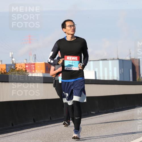 03.10.2025 - Köhlbrandbrückenlauf Jannik Wohlers http://msf.ph/oto/9098252 03.10.2025 10:21:52 Position 3 3801 meine-sportfotos.de