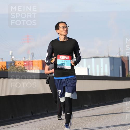 03.10.2025 - Köhlbrandbrückenlauf Jannik Wohlers http://msf.ph/oto/9098257 03.10.2025 10:21:53 Position 3 3801 meine-sportfotos.de