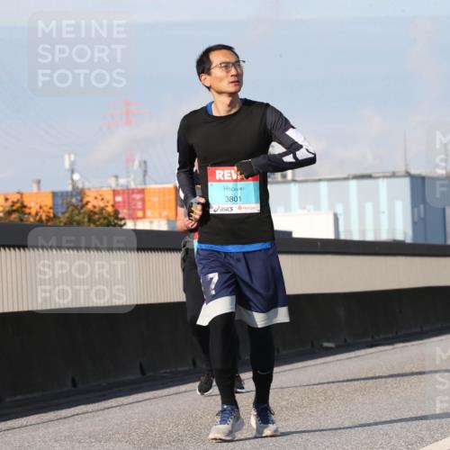 03.10.2025 - Köhlbrandbrückenlauf Jannik Wohlers http://msf.ph/oto/9098272 03.10.2025 10:21:53 Position 3 3801 meine-sportfotos.de