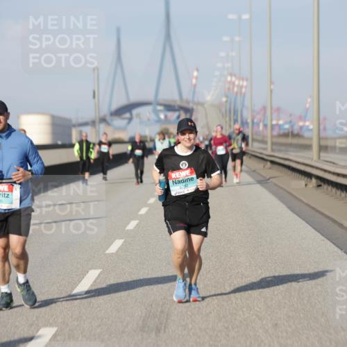 03.10.2025 - Köhlbrandbrückenlauf Jannik Wohlers http://msf.ph/oto/9098273 03.10.2025 10:19:31 Position 3 2395, 2012 meine-sportfotos.de