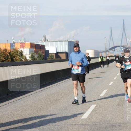 03.10.2025 - Köhlbrandbrückenlauf Jannik Wohlers http://msf.ph/oto/9098287 03.10.2025 10:19:32 Position 3 2179 meine-sportfotos.de