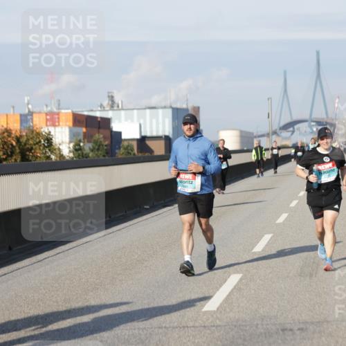 03.10.2025 - Köhlbrandbrückenlauf Jannik Wohlers http://msf.ph/oto/9098290 03.10.2025 10:19:32 Position 3 179, 2395 meine-sportfotos.de