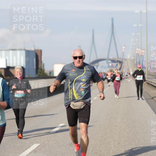 03.10.2025 - Köhlbrandbrückenlauf Jannik Wohlers http://msf.ph/oto/9098330 03.10.2025 10:19:52 Position 3 2515 meine-sportfotos.de