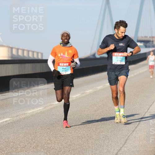 03.10.2025 - Köhlbrandbrückenlauf Lena Gebhardt http://msf.ph/oto/9098333 03.10.2025 09:34:24 Position 2 3714, 3760 meine-sportfotos.de