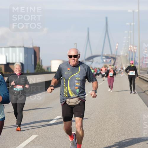 03.10.2025 - Köhlbrandbrückenlauf Jannik Wohlers http://msf.ph/oto/9098335 03.10.2025 10:19:52 Position 3 2515 meine-sportfotos.de