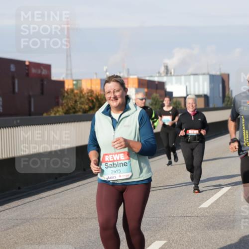 03.10.2025 - Köhlbrandbrückenlauf Jannik Wohlers http://msf.ph/oto/9098351 03.10.2025 10:19:53 Position 3 2515 meine-sportfotos.de