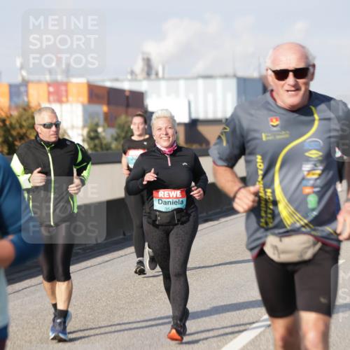 03.10.2025 - Köhlbrandbrückenlauf Jannik Wohlers http://msf.ph/oto/9098361 03.10.2025 10:19:53 Position 3 354 meine-sportfotos.de