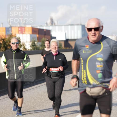 03.10.2025 - Köhlbrandbrückenlauf Jannik Wohlers http://msf.ph/oto/9098373 03.10.2025 10:19:53 Position 3  meine-sportfotos.de