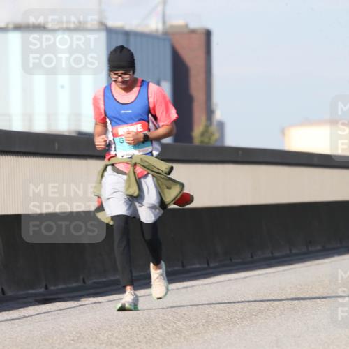 03.10.2025 - Köhlbrandbrückenlauf Jannik Wohlers http://msf.ph/oto/9098375 03.10.2025 10:22:14 Position 3  meine-sportfotos.de