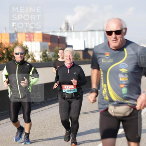 03.10.2025 - Köhlbrandbrückenlauf Jannik Wohlers http://msf.ph/oto/9098376 03.10.2025 10:19:53 Position 3  meine-sportfotos.de