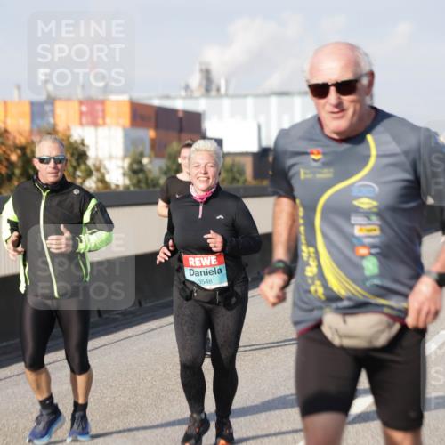 03.10.2025 - Köhlbrandbrückenlauf Jannik Wohlers http://msf.ph/oto/9098381 03.10.2025 10:19:53 Position 3  meine-sportfotos.de