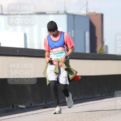 03.10.2025 - Köhlbrandbrückenlauf Jannik Wohlers http://msf.ph/oto/9098402 03.10.2025 10:22:15 Position 3 3512 meine-sportfotos.de