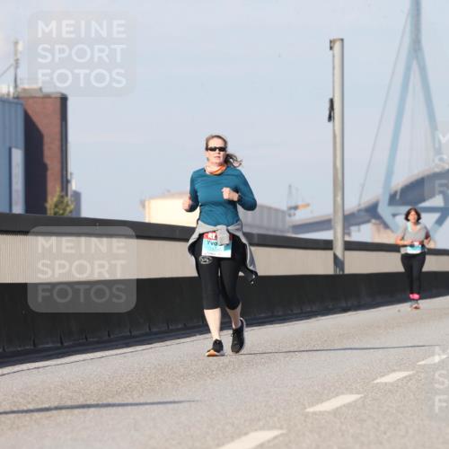 03.10.2025 - Köhlbrandbrückenlauf Jannik Wohlers http://msf.ph/oto/9098421 03.10.2025 10:22:17 Position 3  meine-sportfotos.de
