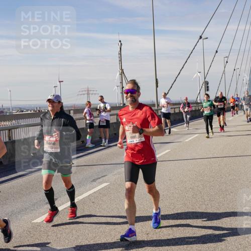 03.10.2025 - Köhlbrandbrückenlauf Michael Burmester http://msf.ph/oto/9098426 03.10.2025 12:44:50 Position 2 4375, 6850 meine-sportfotos.de
