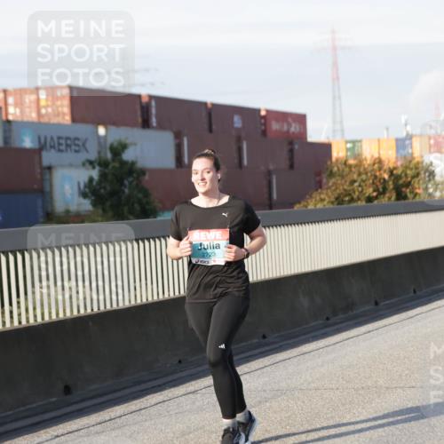 03.10.2025 - Köhlbrandbrückenlauf Jannik Wohlers http://msf.ph/oto/9098435 03.10.2025 10:19:57 Position 3 2723 meine-sportfotos.de