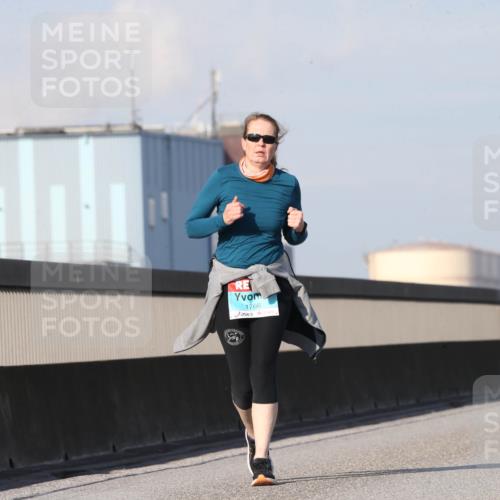 03.10.2025 - Köhlbrandbrückenlauf Jannik Wohlers http://msf.ph/oto/9098449 03.10.2025 10:22:23 Position 3 1766 meine-sportfotos.de
