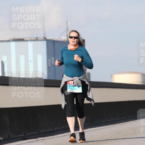 03.10.2025 - Köhlbrandbrückenlauf Jannik Wohlers http://msf.ph/oto/9098463 03.10.2025 10:22:23 Position 3 1766 meine-sportfotos.de