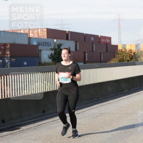 03.10.2025 - Köhlbrandbrückenlauf Jannik Wohlers http://msf.ph/oto/9098470 03.10.2025 10:19:57 Position 3 2723 meine-sportfotos.de