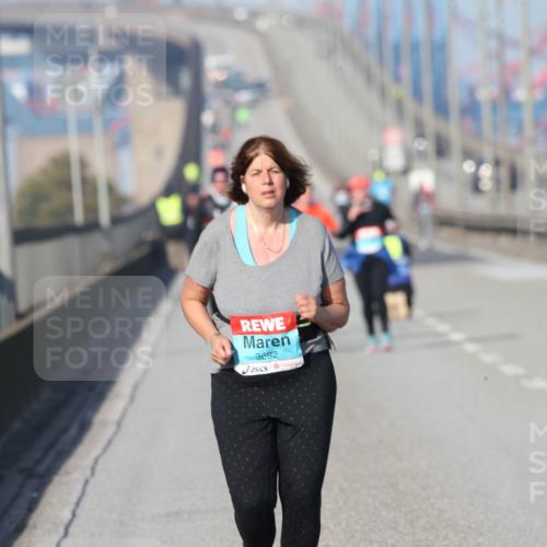 03.10.2025 - Köhlbrandbrückenlauf Jannik Wohlers http://msf.ph/oto/9098484 03.10.2025 10:22:41 Position 3 3692 meine-sportfotos.de